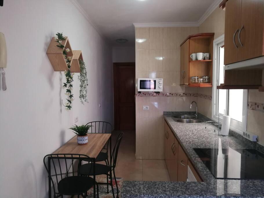 Acogedor Atico Con Terraza En San Cristobal De La Laguna Экстерьер фото